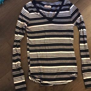 Hollister navy striped long sleeve vneck tee-s